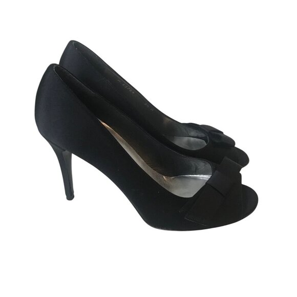 Stuart Weitzman Black Open Toe With Black Bows Silk Like Shoe Size 9.5 - Picture 3 of 8